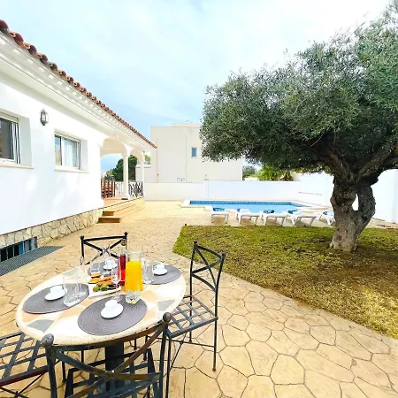 Arenda Mara Con Piscina Privada Jardin Villa *