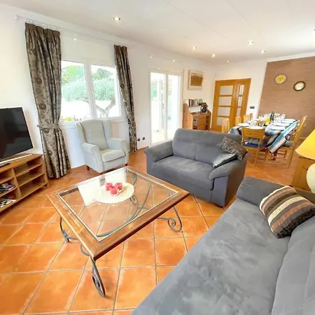 Arenda Mara Con Piscina Privada Jardin Villa
