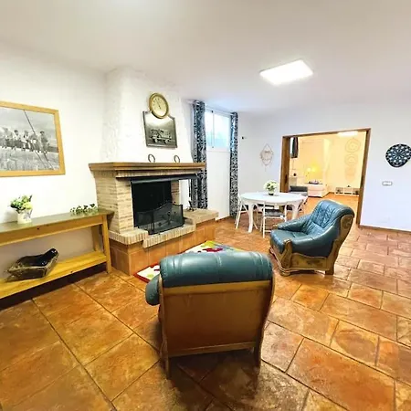 Arenda Mara Con Piscina Privada Jardin Villa