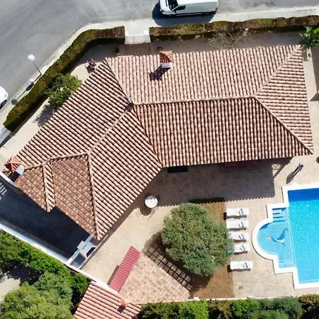 Villa Arenda Mara Con Piscina Privada Jardin Miami Playa